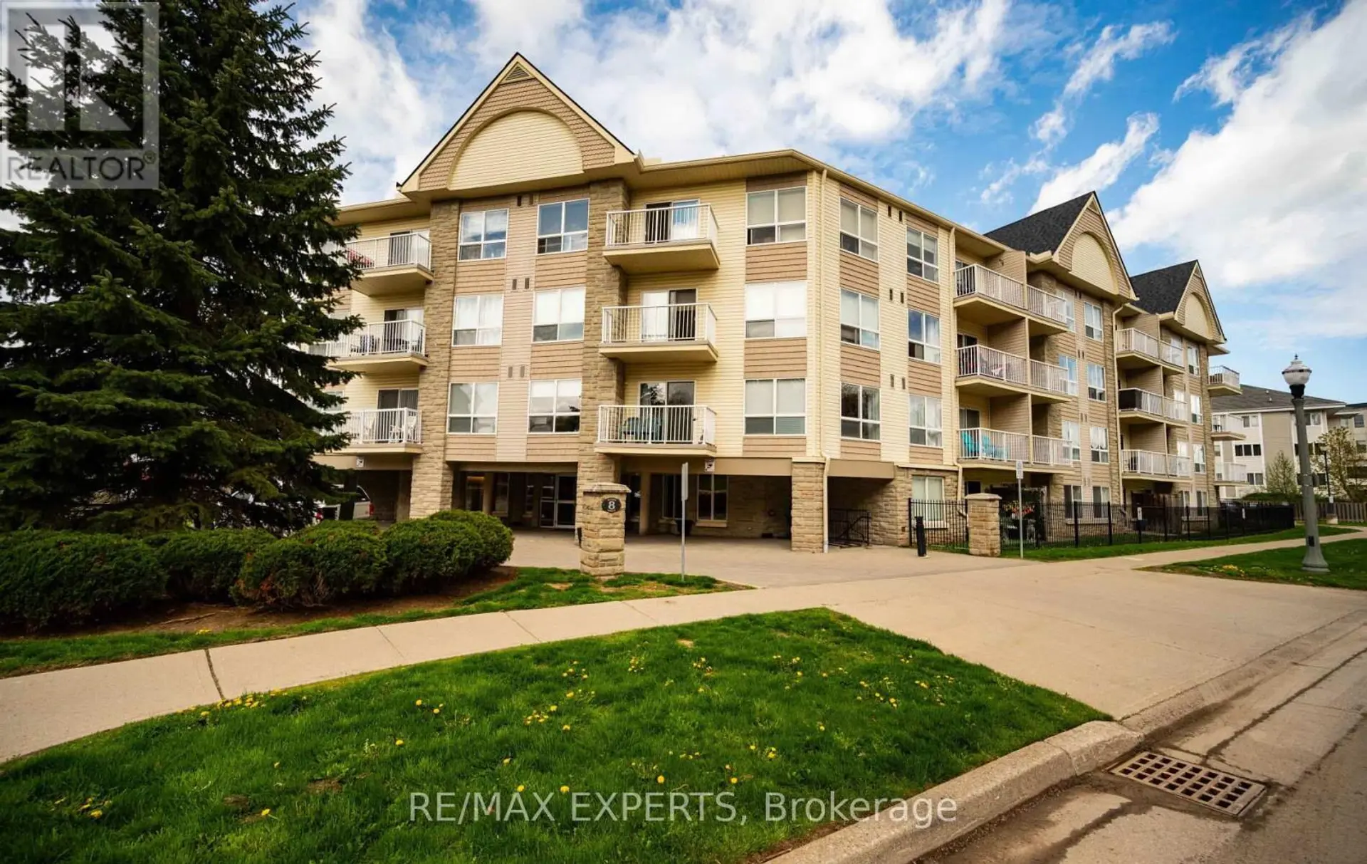 #319 8 HARRIS STREET - Image 3