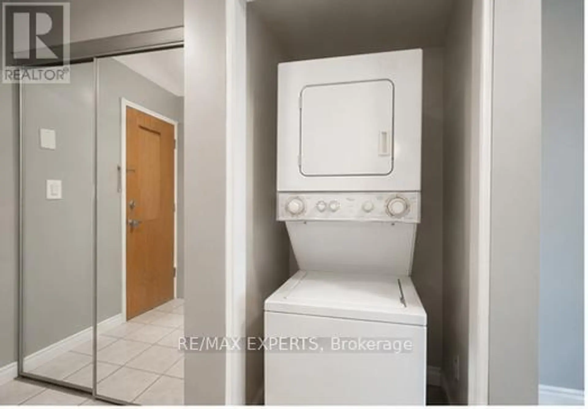 #319 8 HARRIS STREET - Image 8