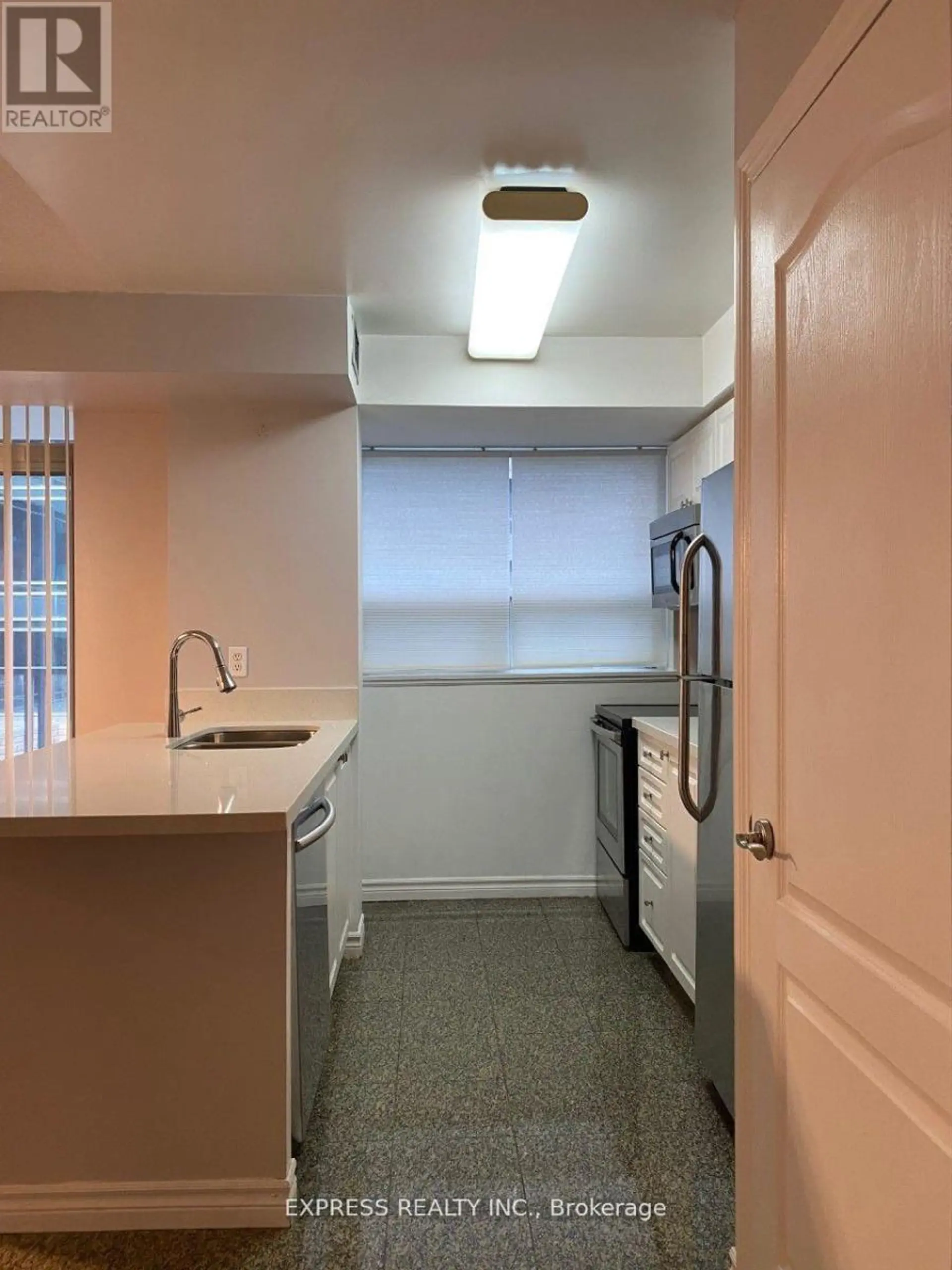 #407 30 HAYDEN STREET - Image 3