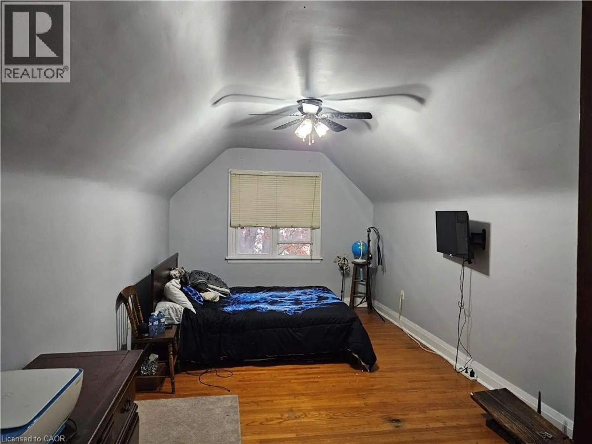 75 BARONS Avenue S - Image 12