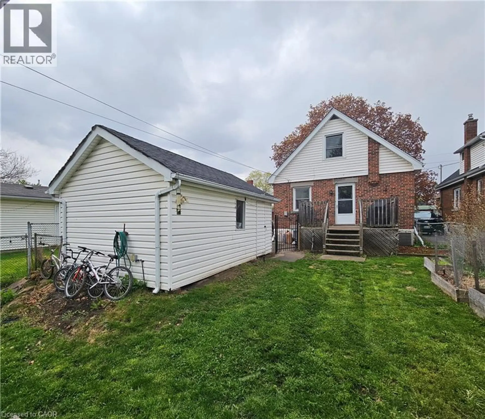 75 BARONS Avenue S - Image 17