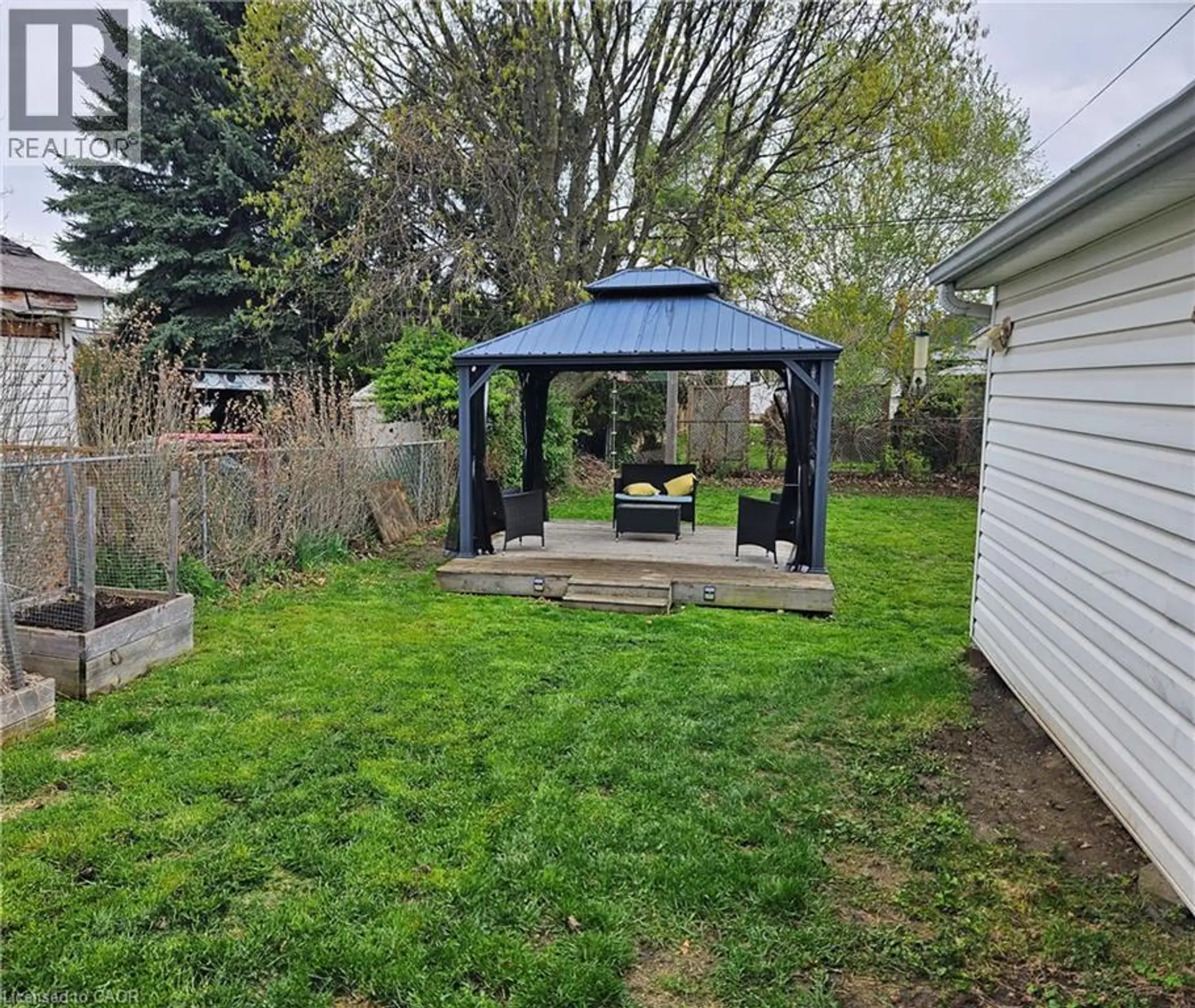 75 BARONS Avenue S - Image 15