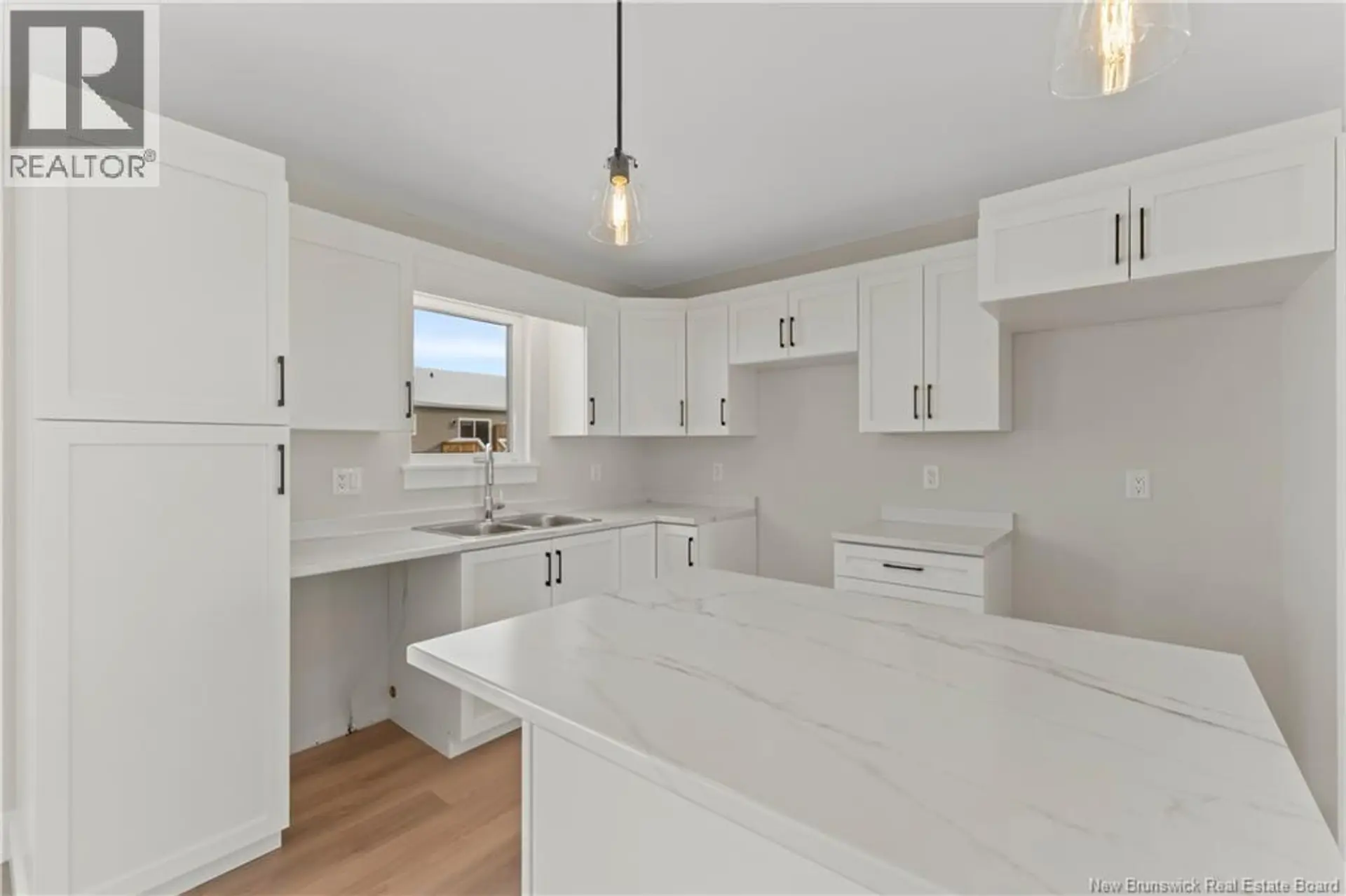 254 MacCoun Street - Image 4