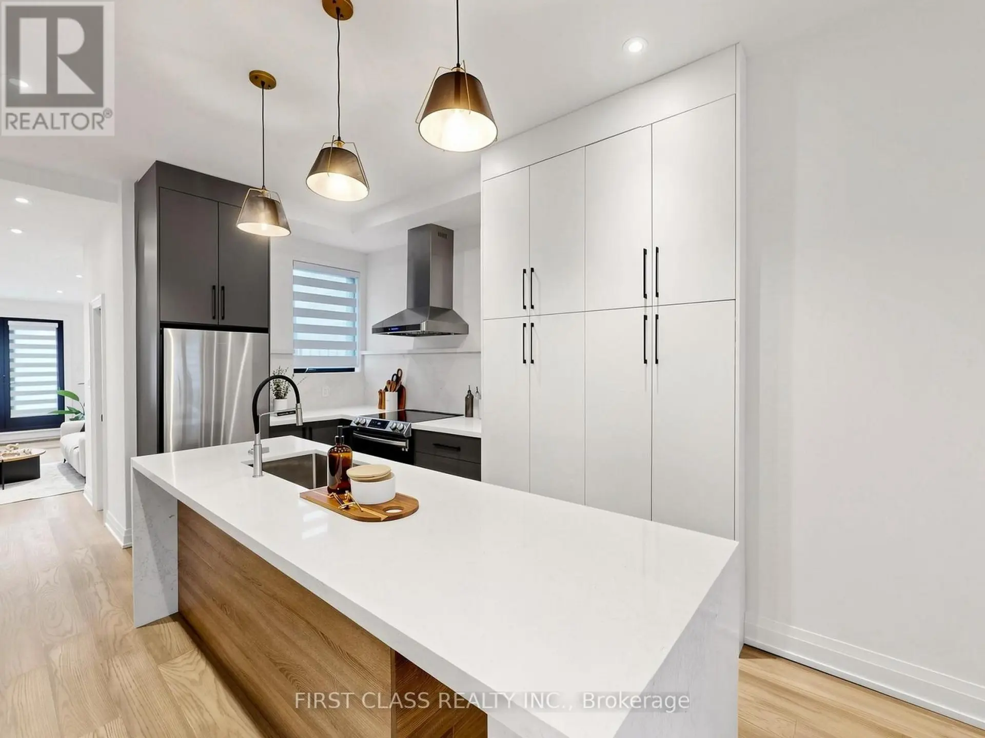 174 MANNING AVENUE - Image 8