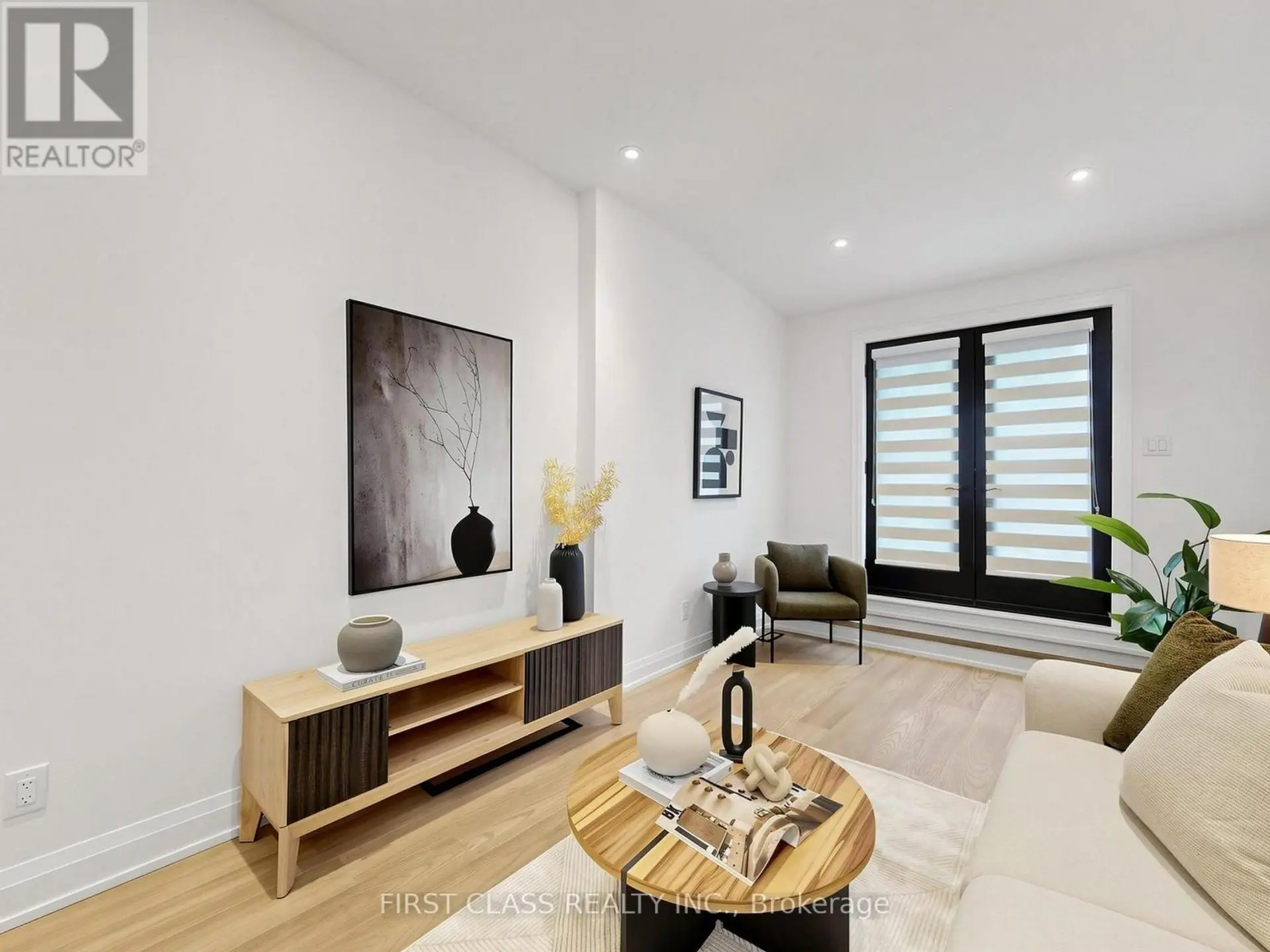 174 MANNING AVENUE - Image 3