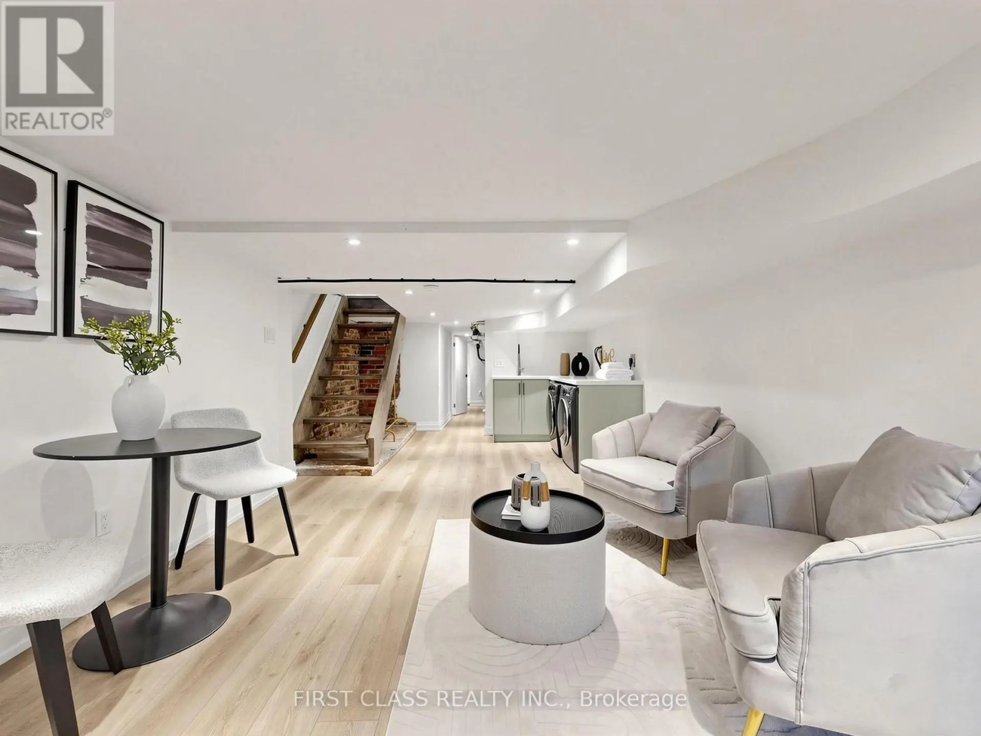 174 MANNING AVENUE - Image 15