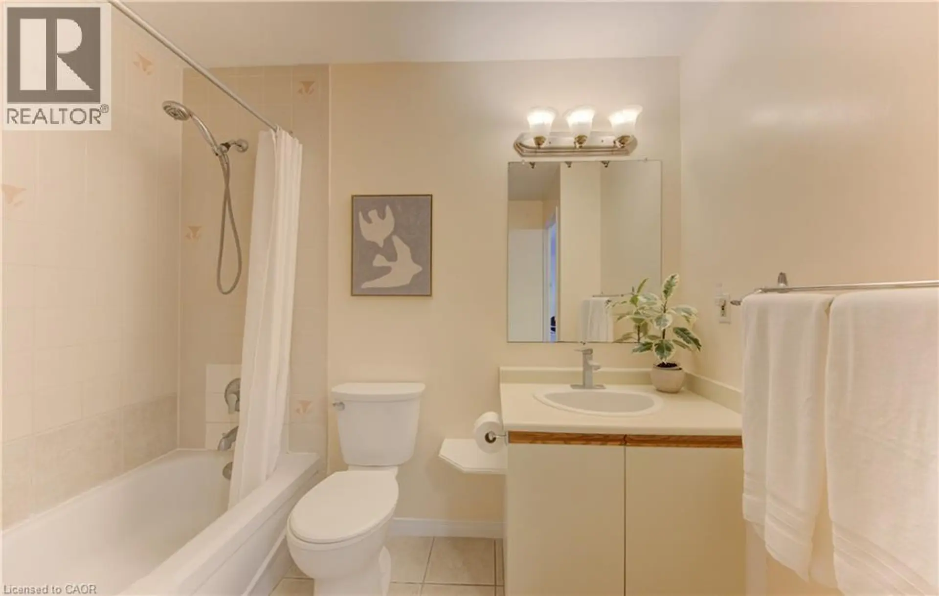 #204 65 HIGHLAND Crescent - Image 10