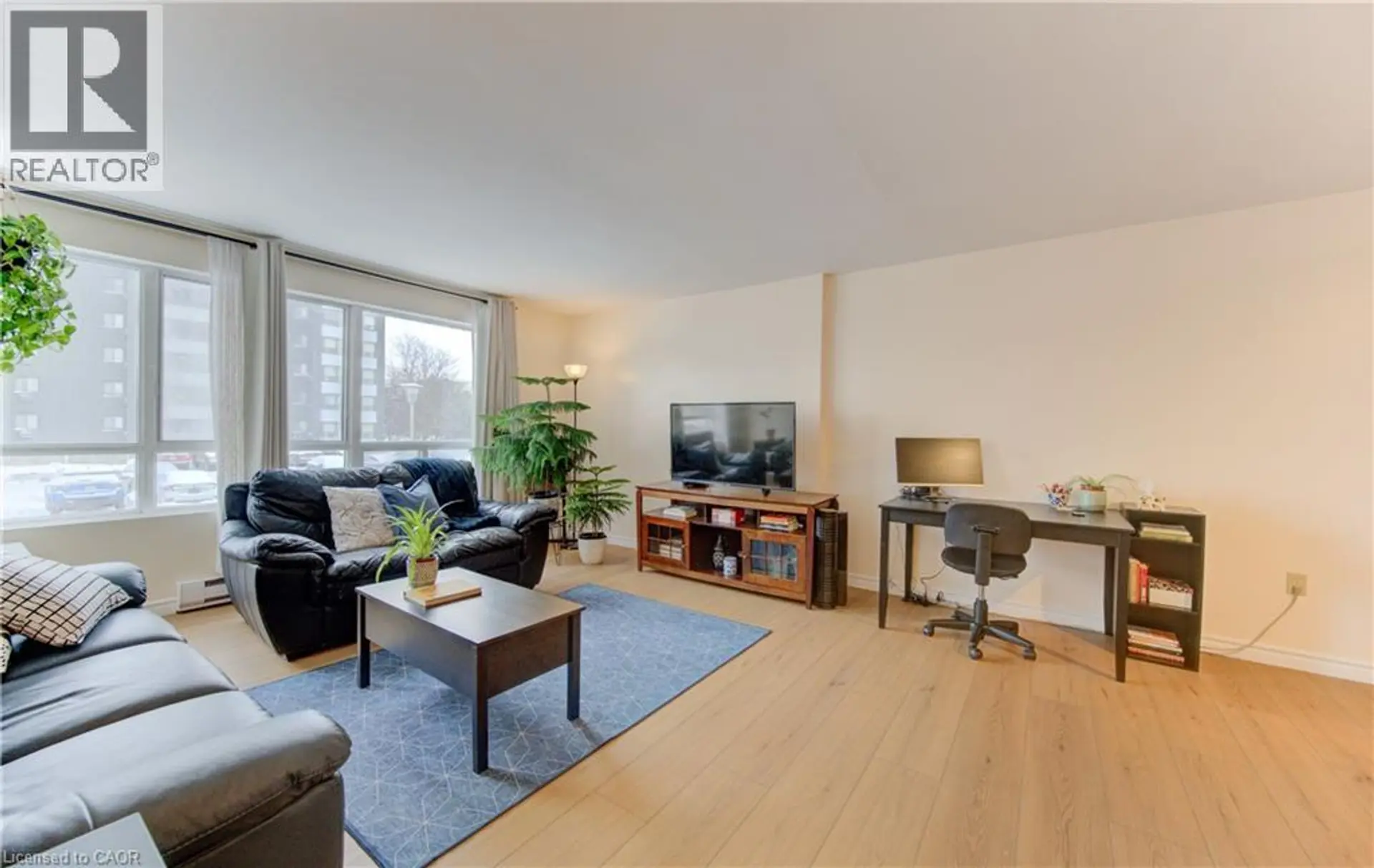 #204 65 HIGHLAND Crescent - Image 2