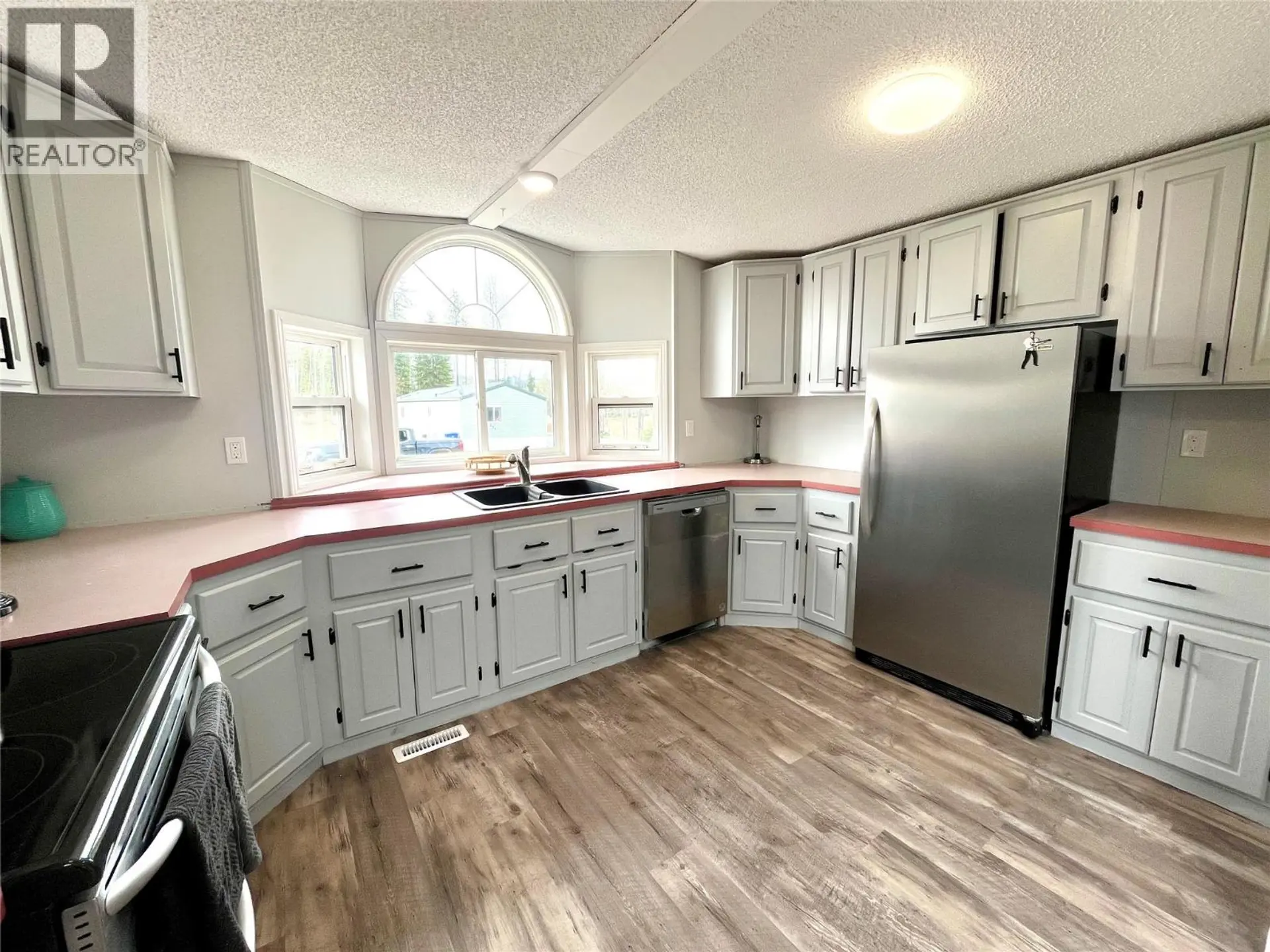 171 Meikle Avenue - Image 4