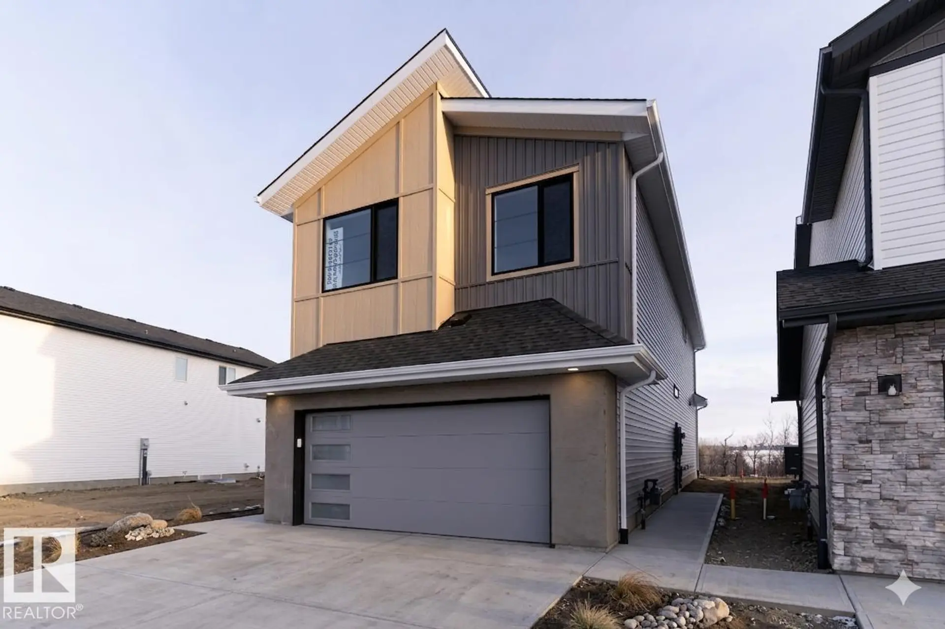 285 GLENRIDDING RAVINE RD SW - Image 9