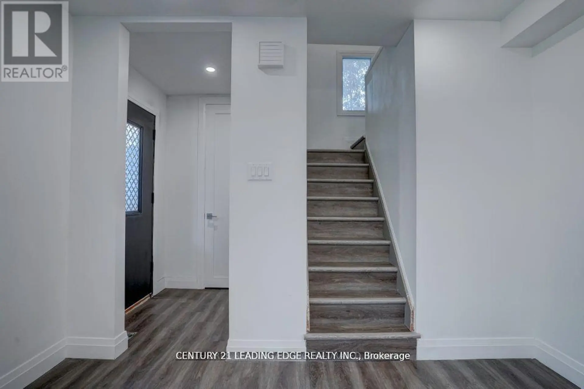 18 RITCHIE AVENUE - Image 2