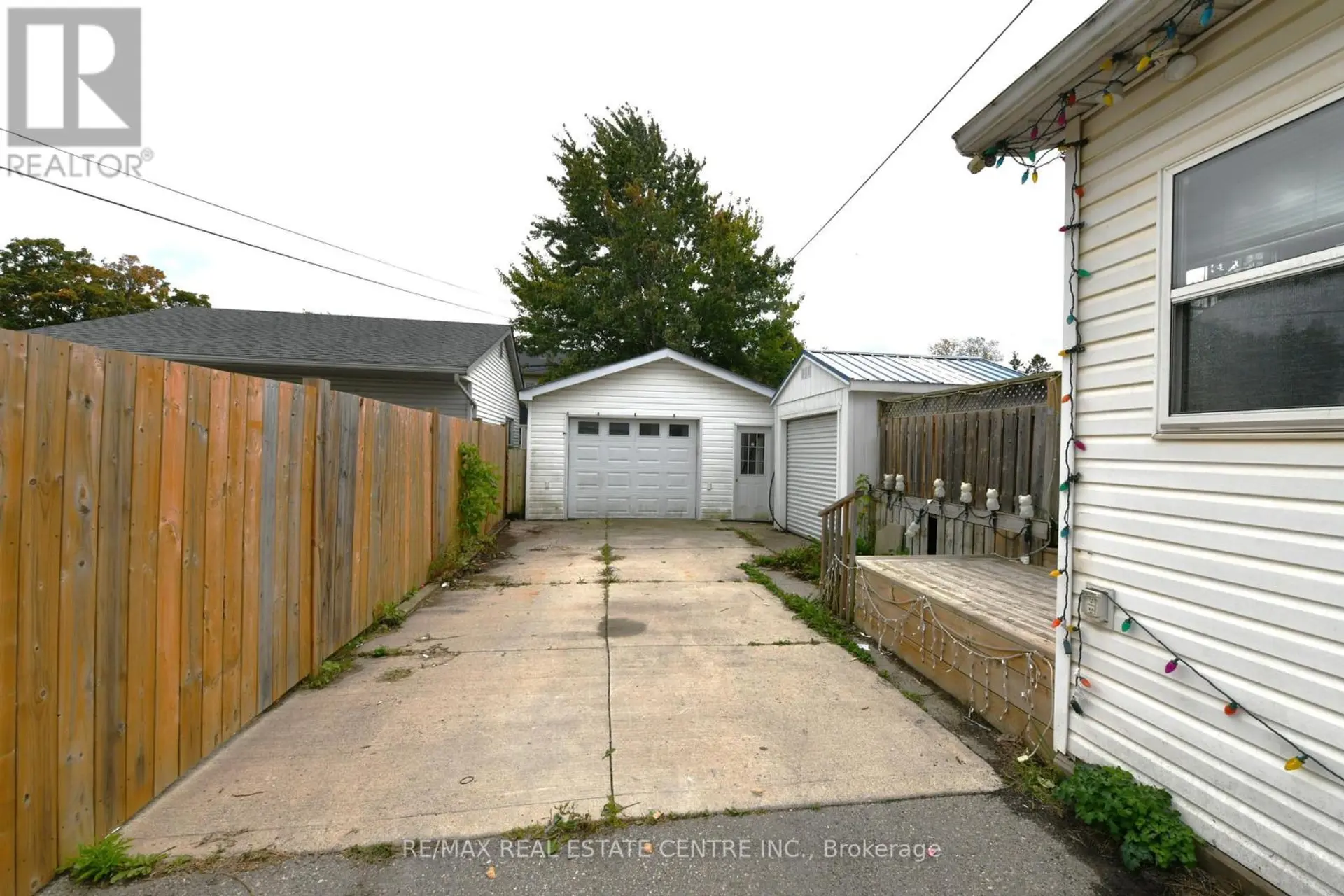 274 WELLINGTON STREET - Image 11
