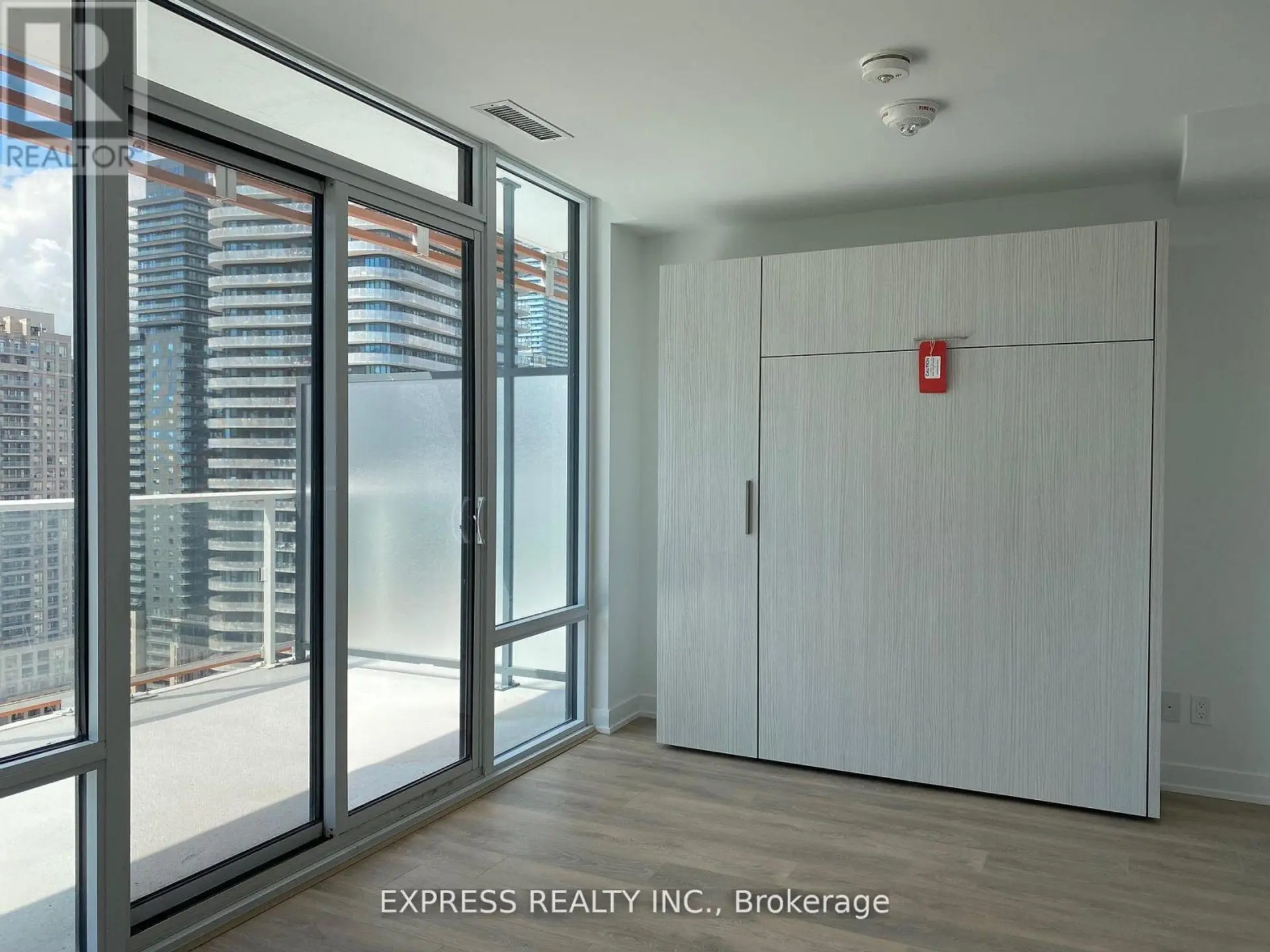 #2206 18 MAITLAND TERRACE - Image 5