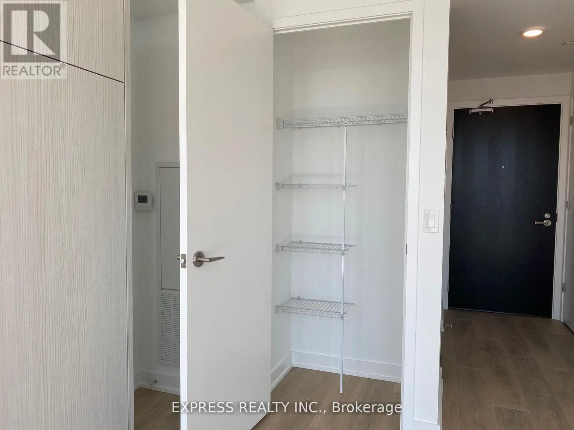 #2206 18 MAITLAND TERRACE - Image 7