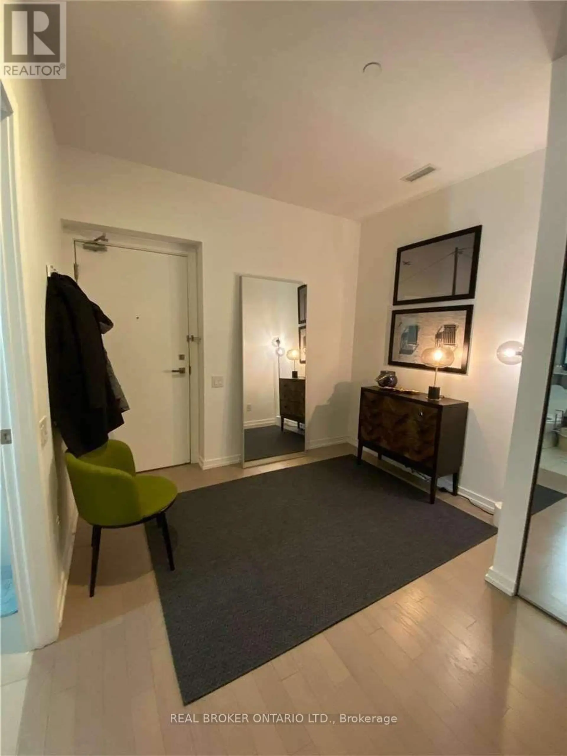 #515 101 PETER STREET W - Image 7