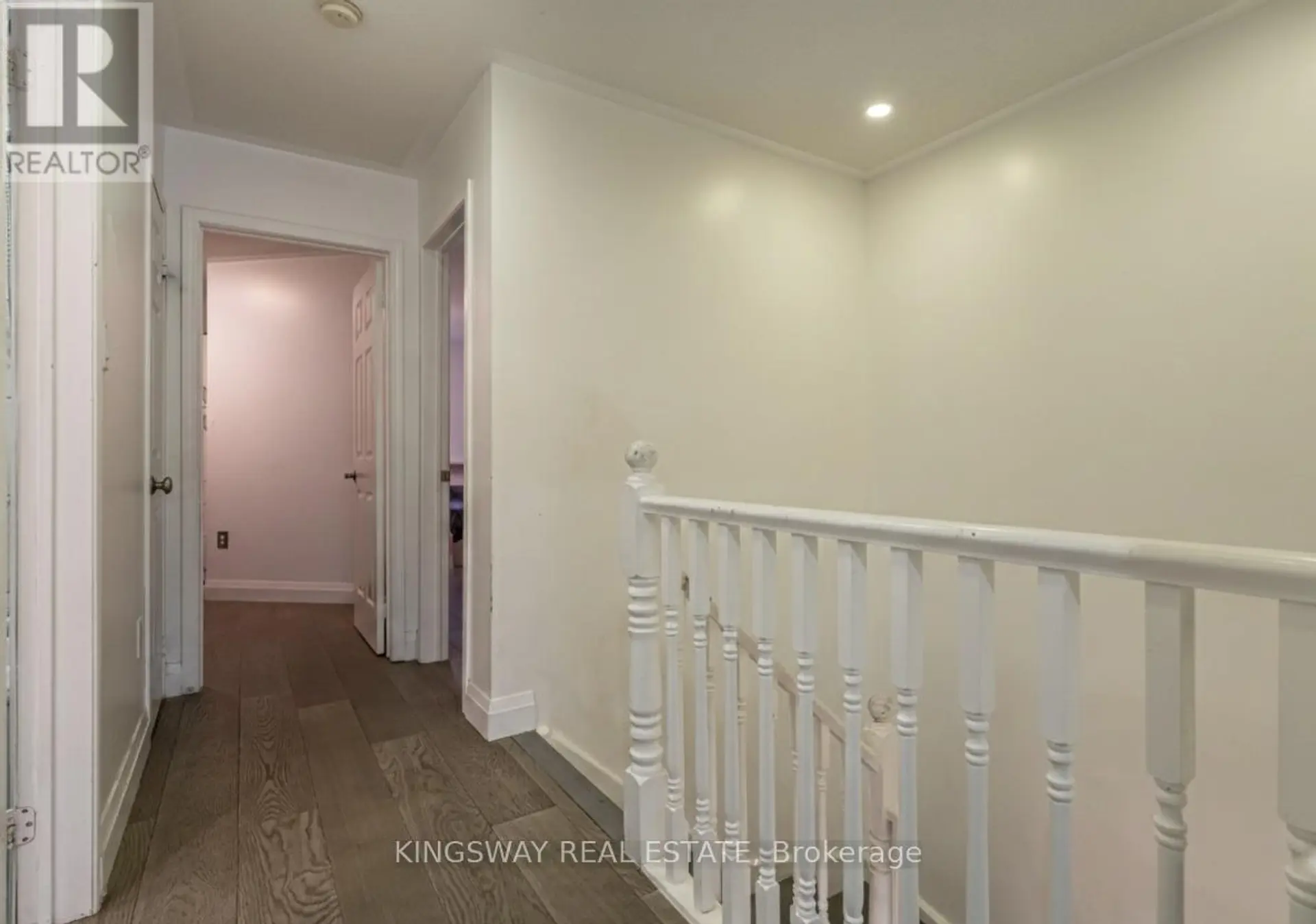 #6 280 HILLCREST AVENUE - Image 15