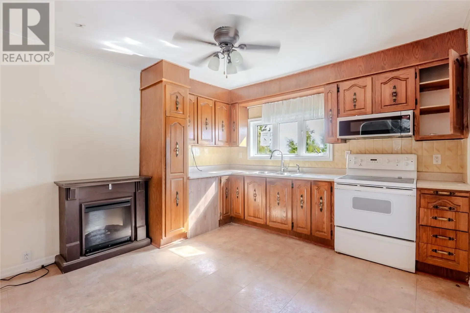 11 Paradise Road - Image 4