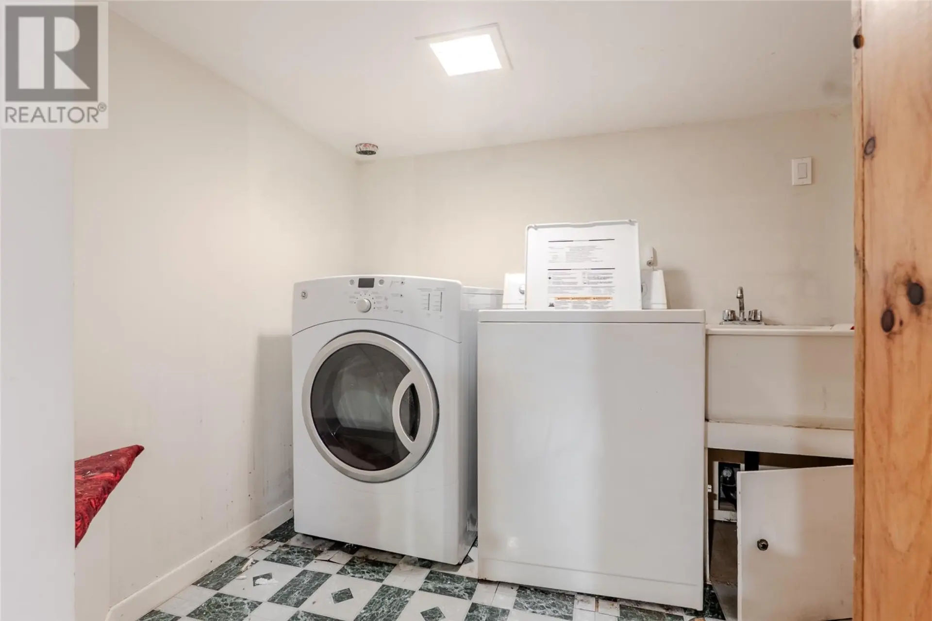 11 Paradise Road - Image 13