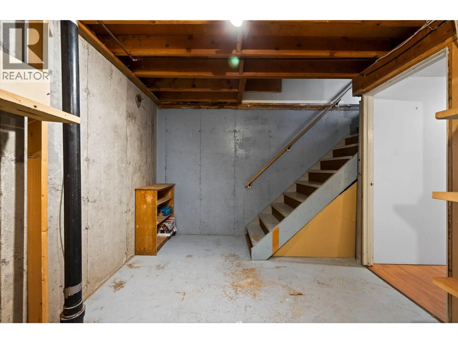 #3 1605 Summit Drive - Image 17