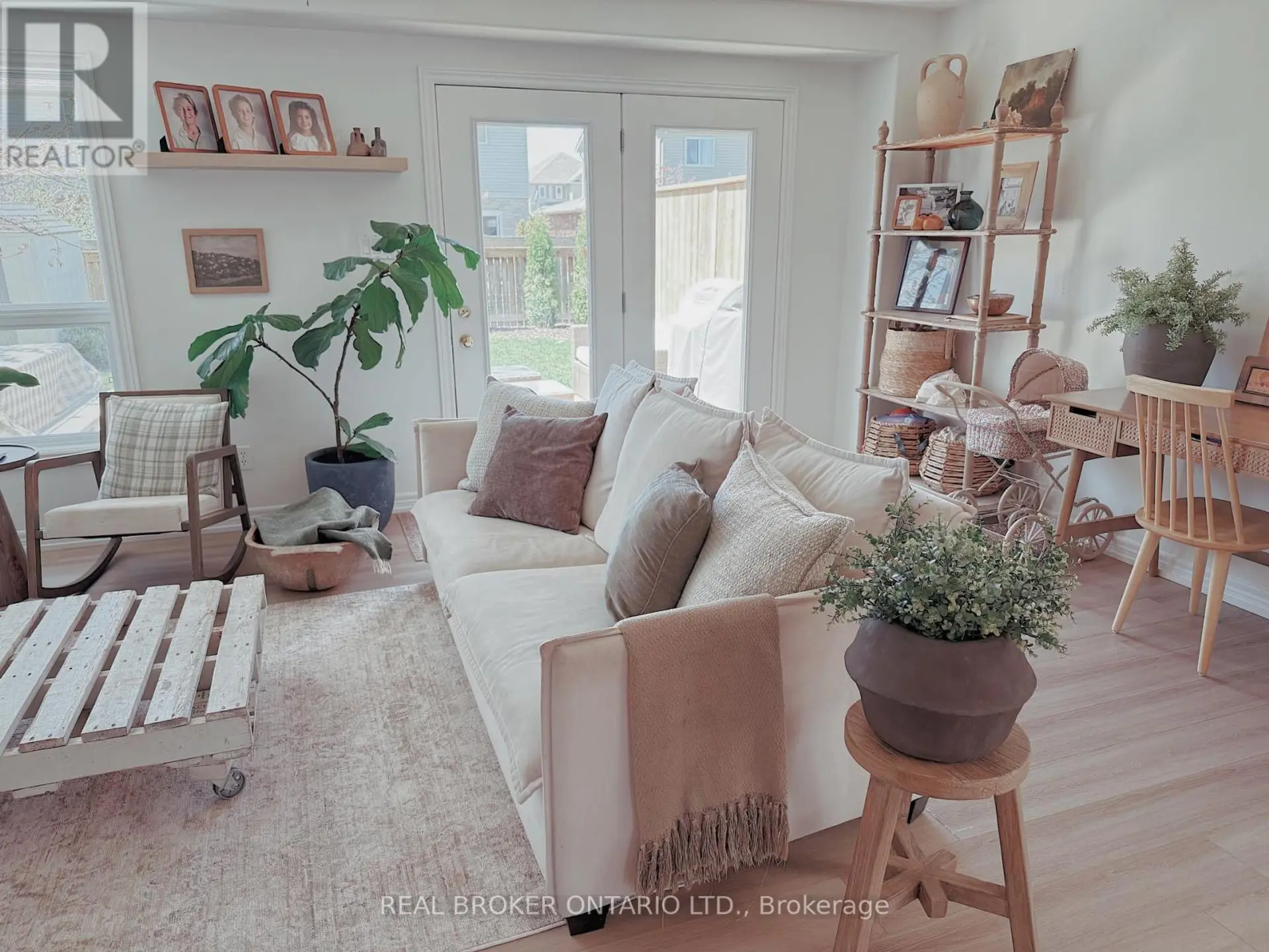 320 HOLDEN STREET - Image 11
