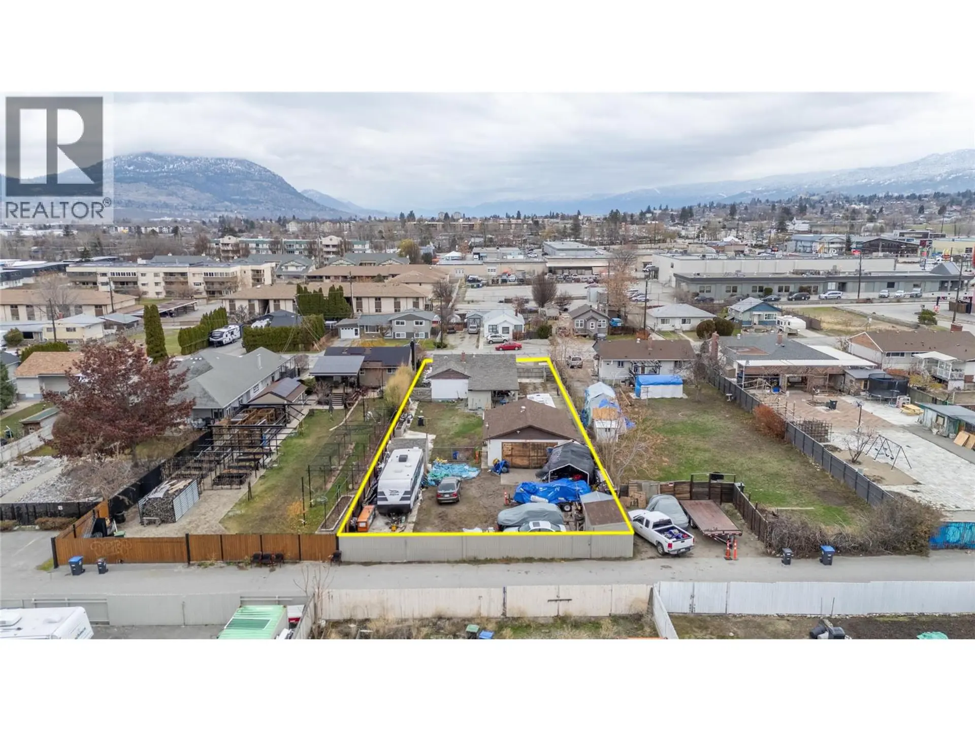 52 Okanagan Avenue W - Image 2