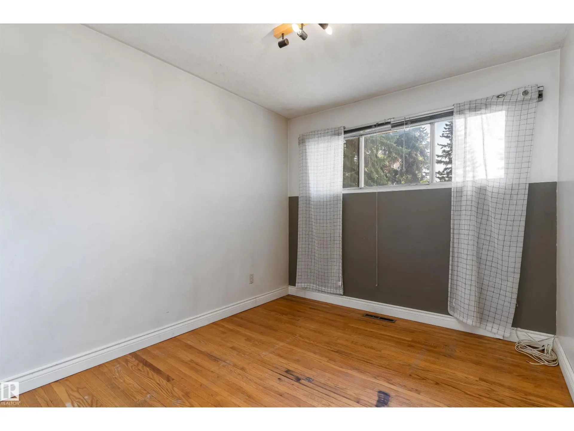 13208 128 AV NW - Image 9