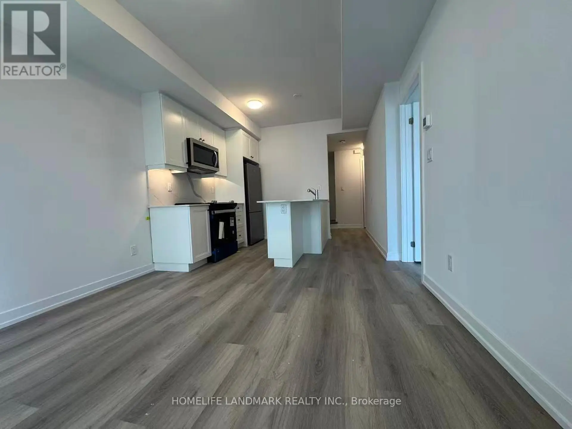 #308 5 BANCROFT LANE - Image 2