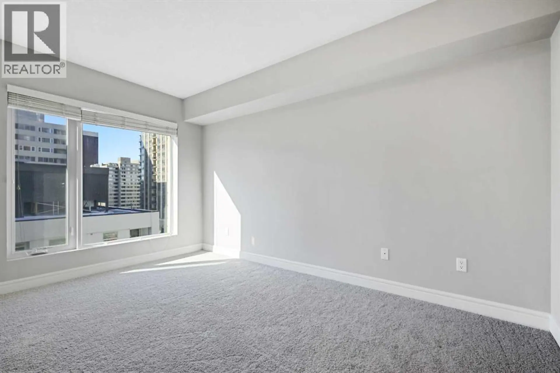#1607 910 5 Avenue SW - Image 13