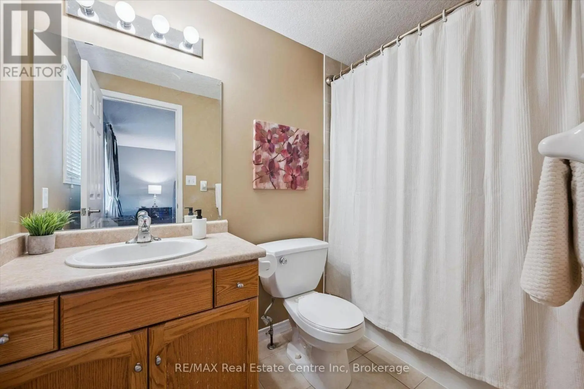 #38 210 DAWN AVENUE - Image 7