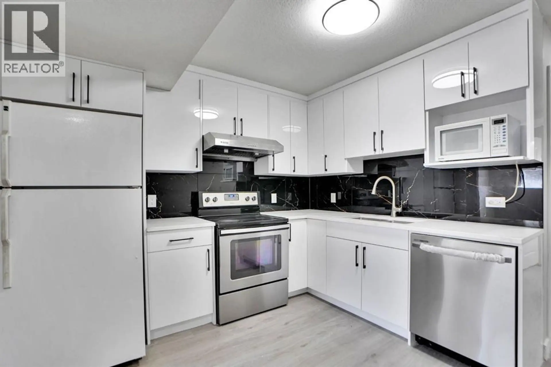 71 Saddlemont Road NE - Image 14