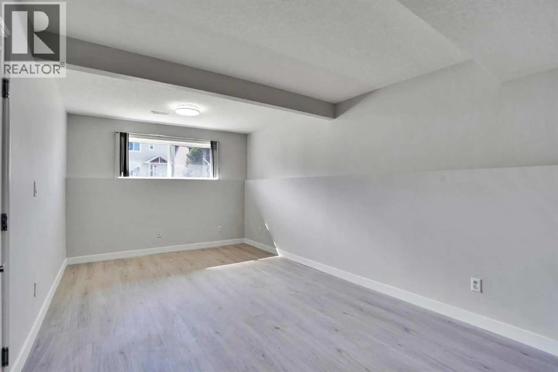 71 Saddlemont Road NE - Image 15