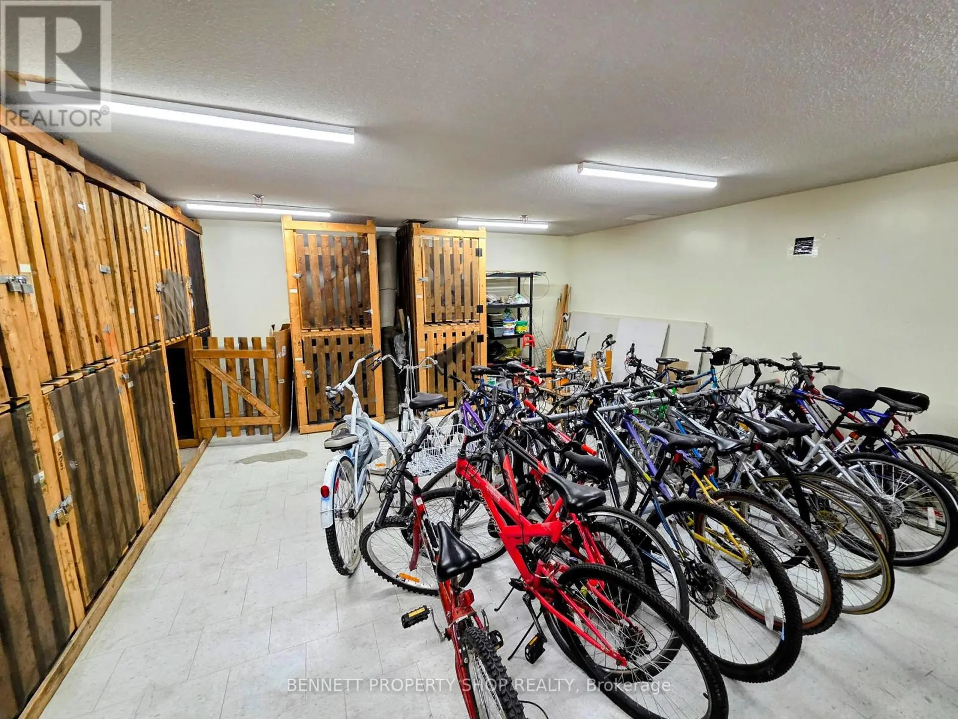 #1007 2400 VIRGINIA DRIVE - Image 17