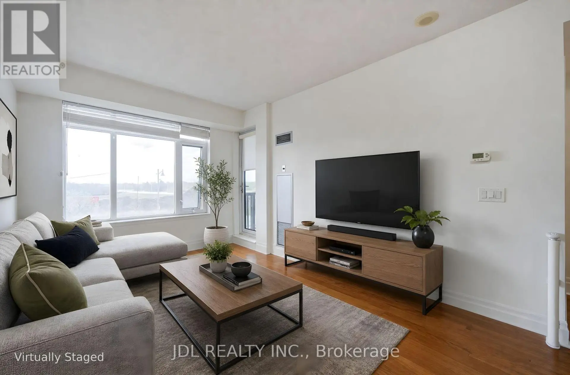 #214 111 UPPER DUKE CRESCENT - Image 1