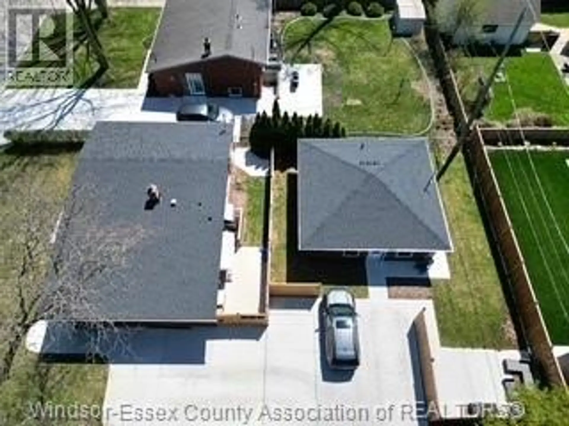 3401 ROXBOROUGH - Image 1