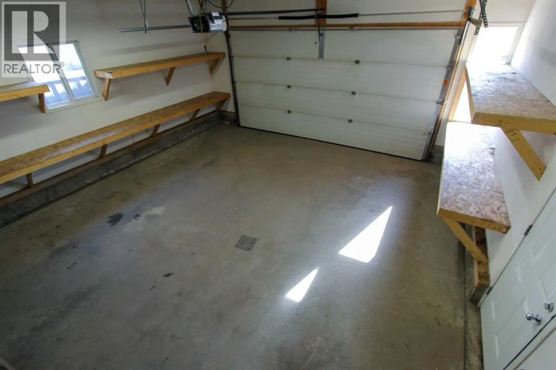 11046 66 Avenue - Image 4
