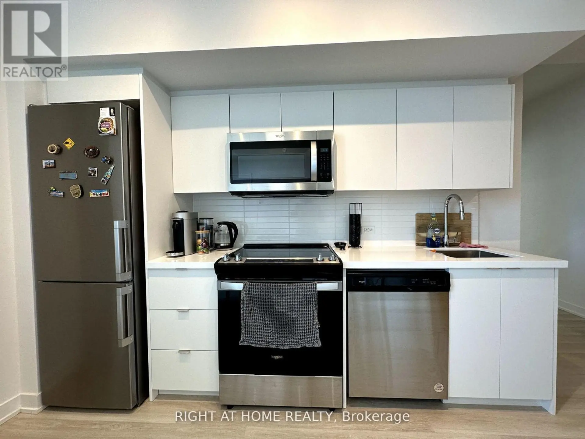#903 30 TRETTI WAY - Image 3