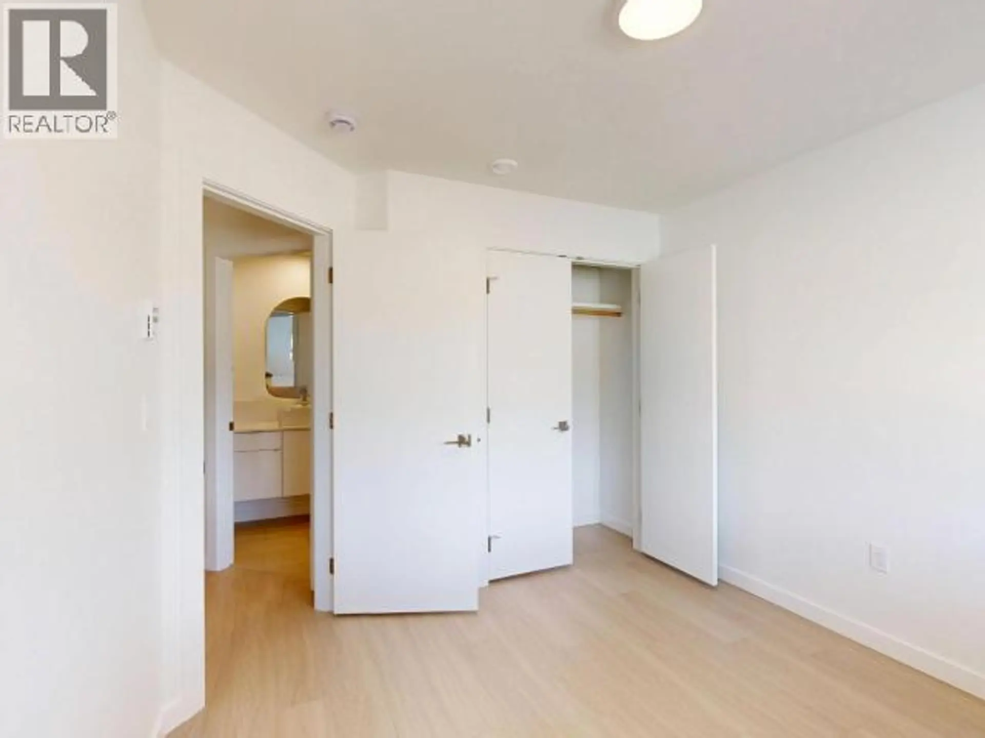 7164 EDGEHILL CRESCENT - Image 13