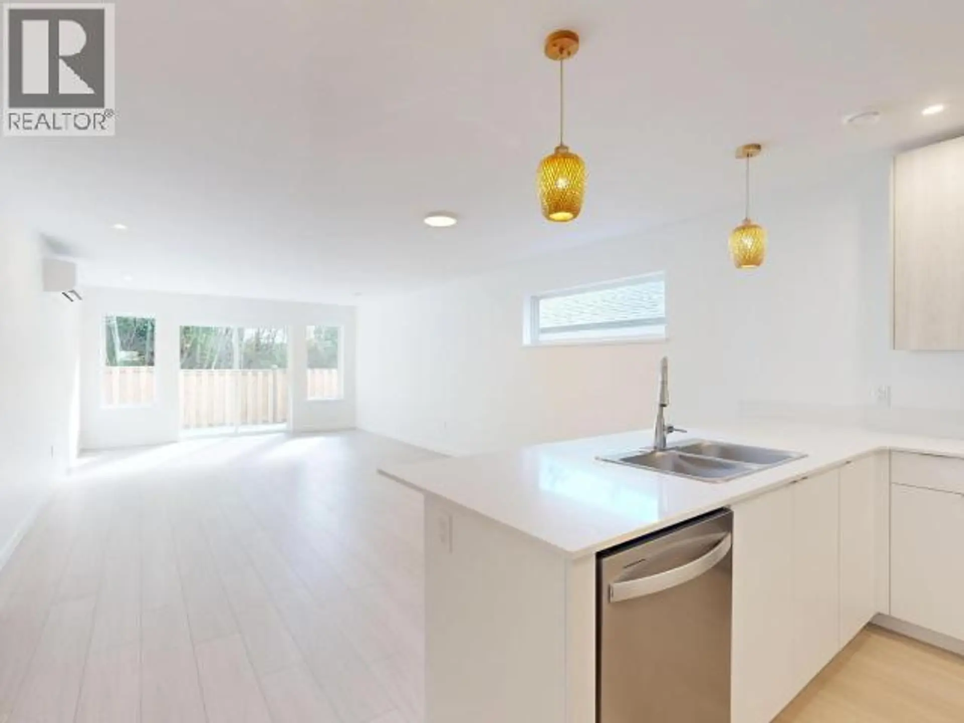 7164 EDGEHILL CRESCENT - Image 2