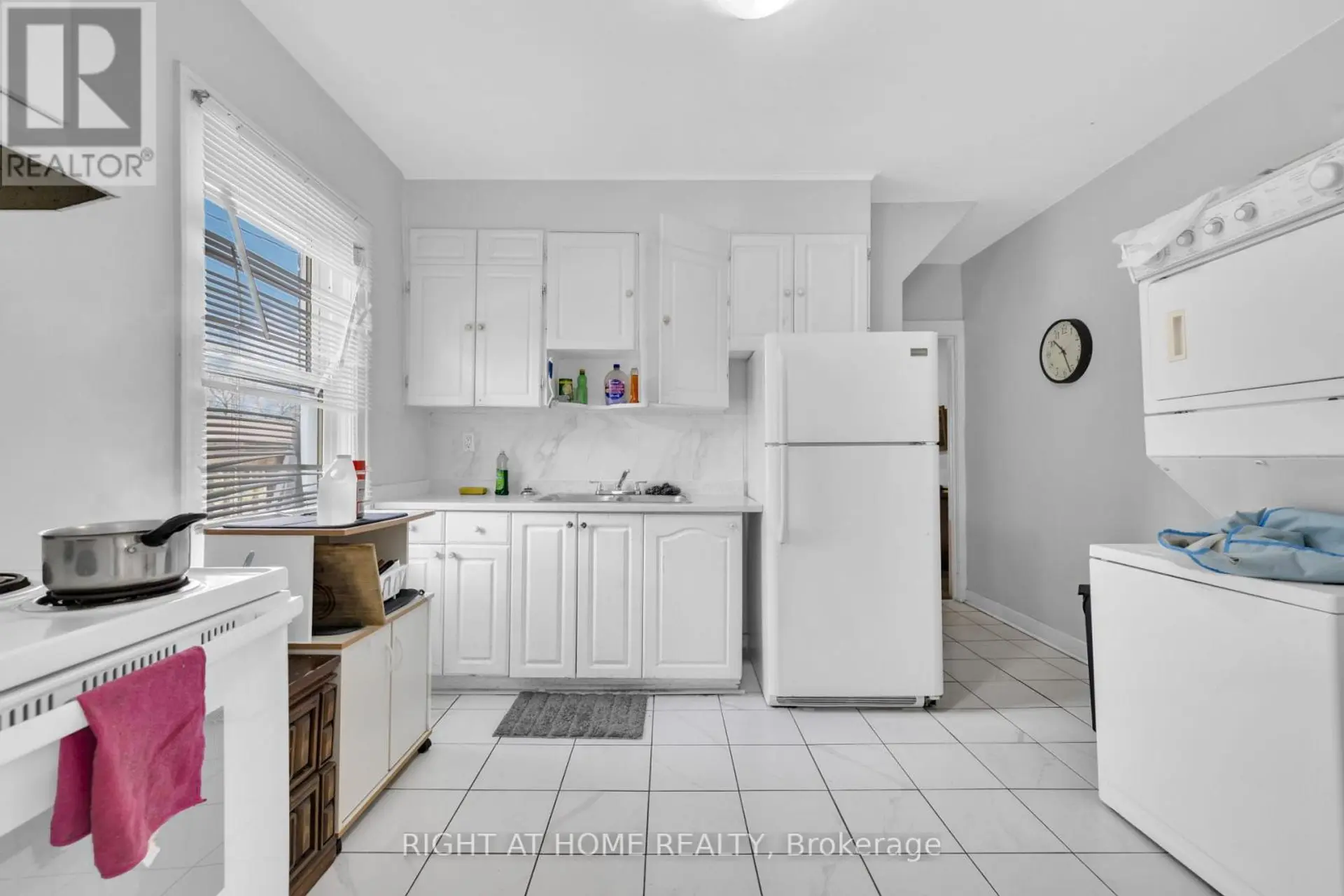 3497 PETER STREET - Image 6