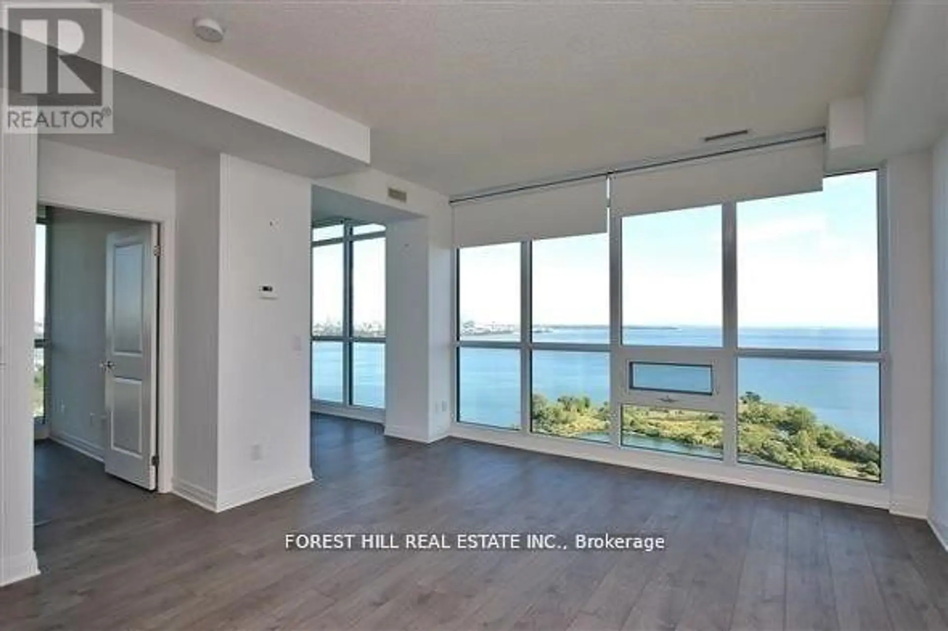 #3503 59 ANNIE CRAIG DRIVE - Image 1
