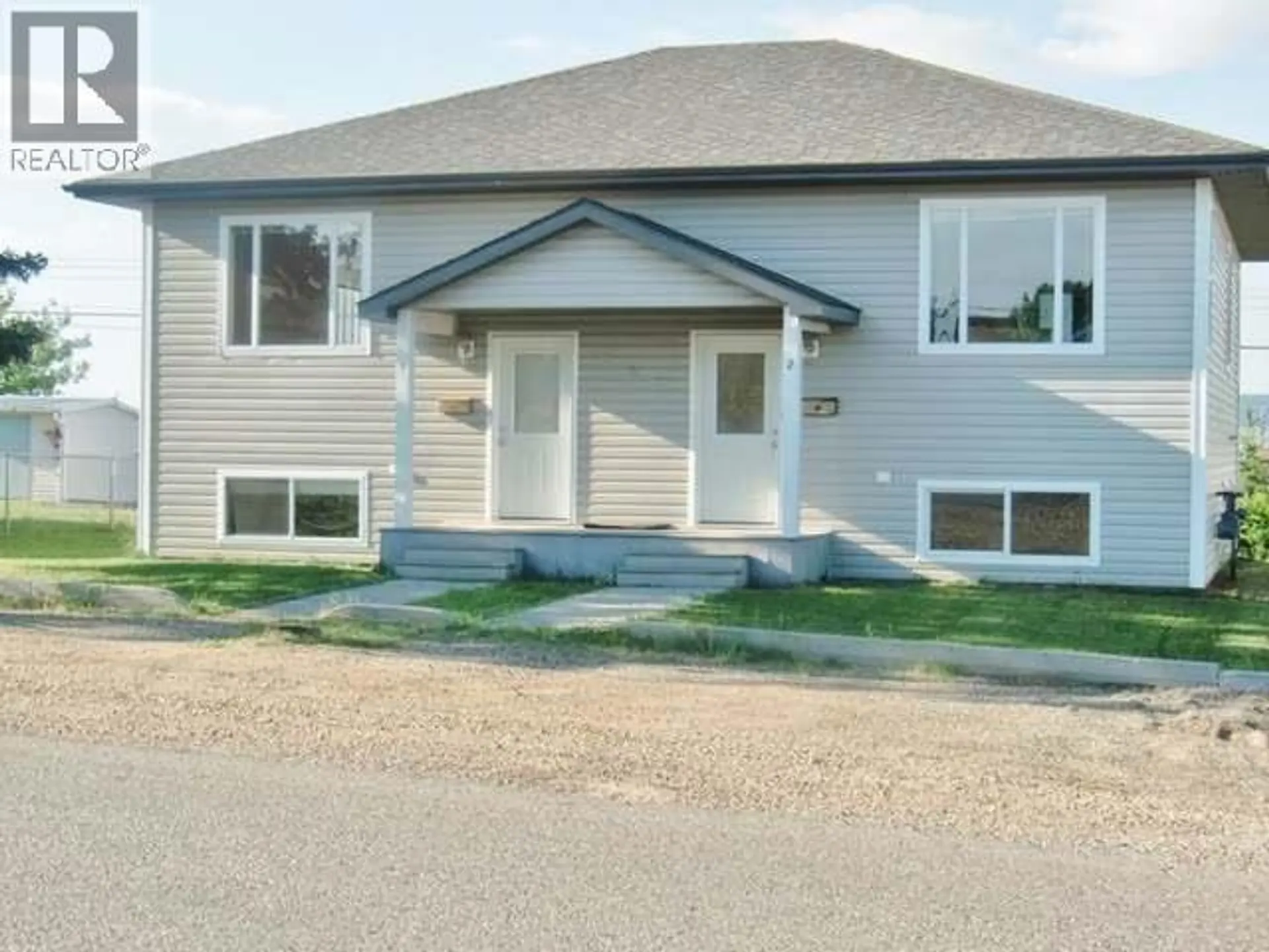 509 99 Avenue - Image 1
