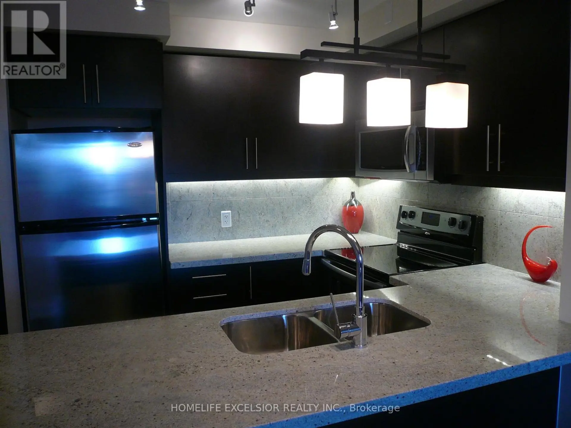 #315 676 SHEPPARD AVENUE E - Image 1
