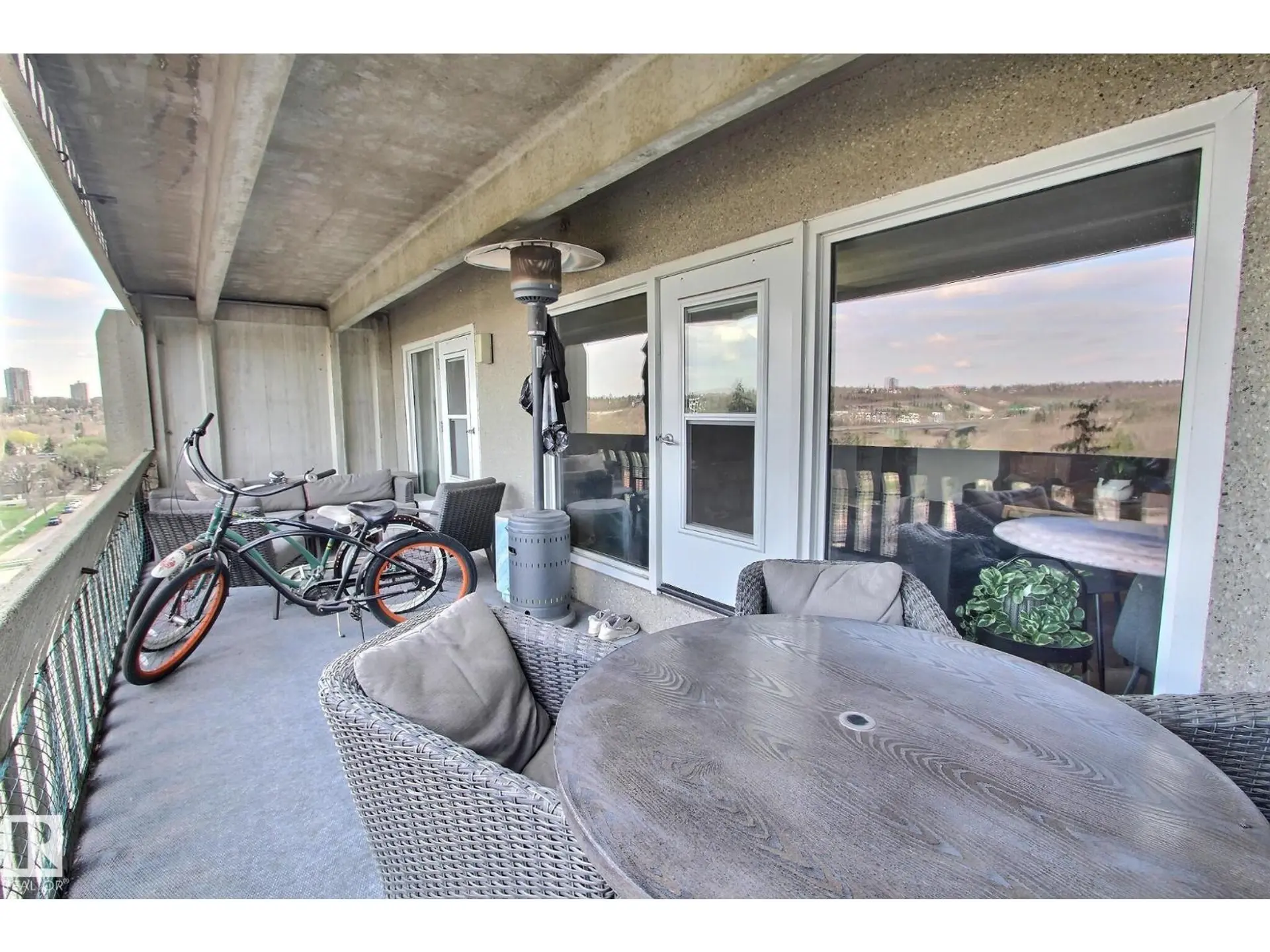 #508 9918 101 ST NW - Image 19