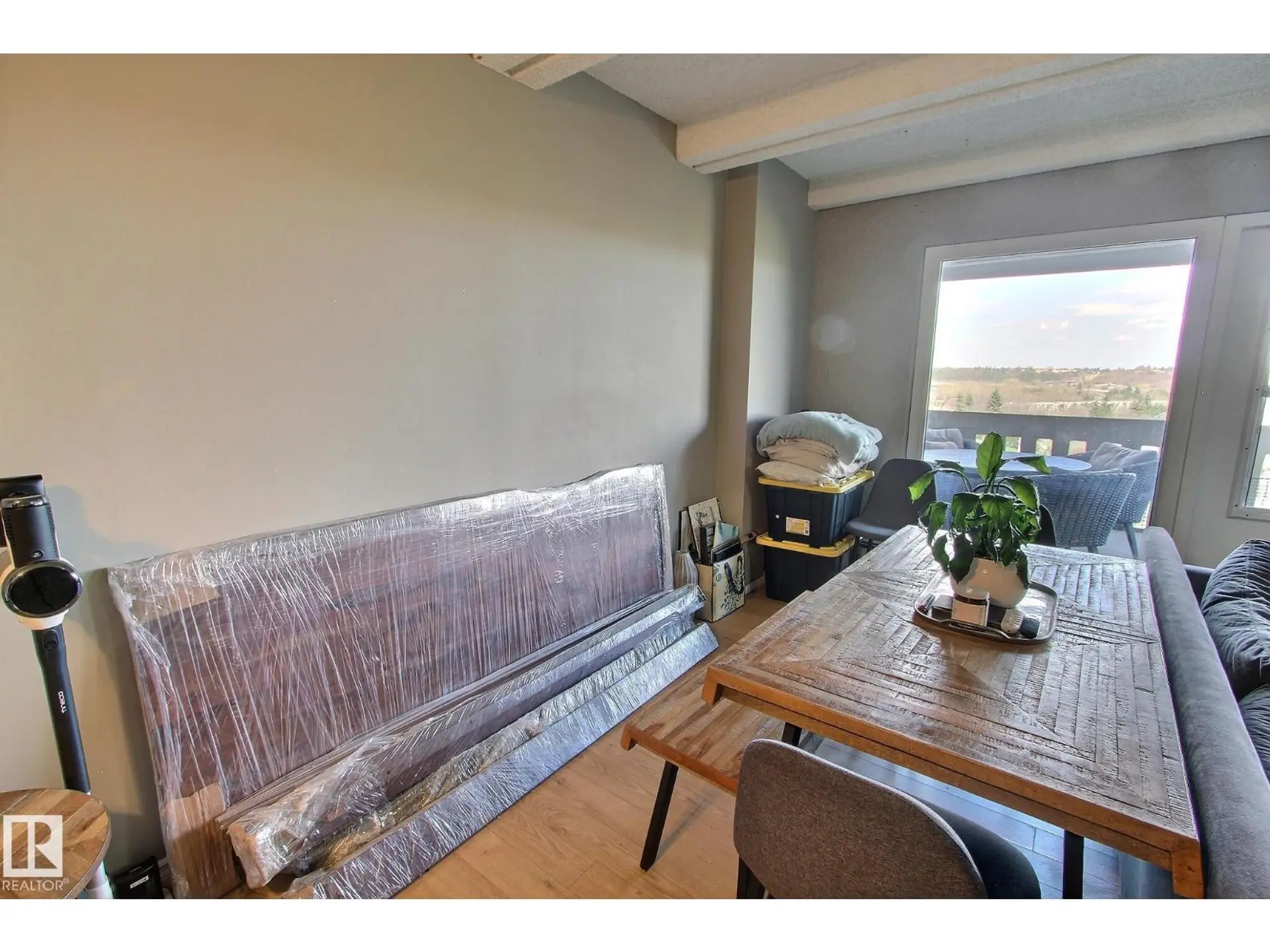 #508 9918 101 ST NW - Image 4