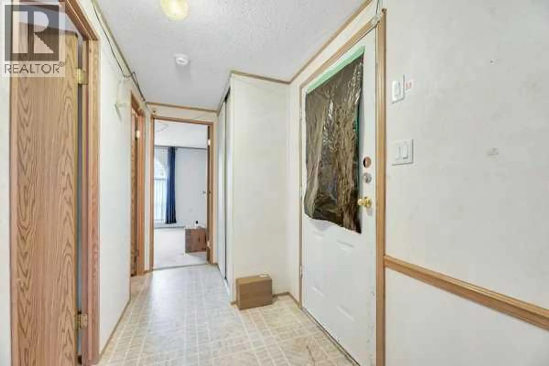 863 Brentwood Crescent - Image 10