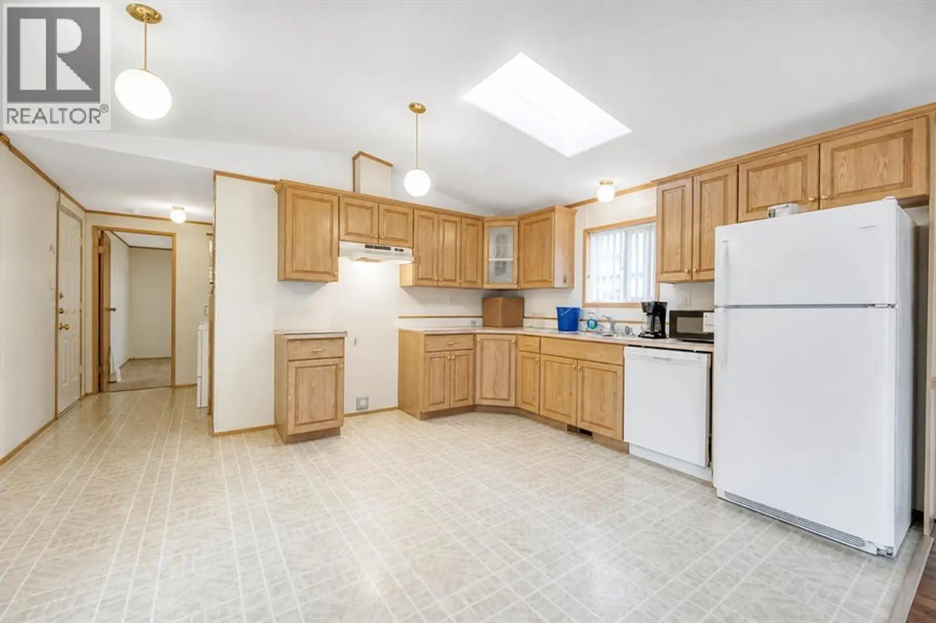 863 Brentwood Crescent - Image 8