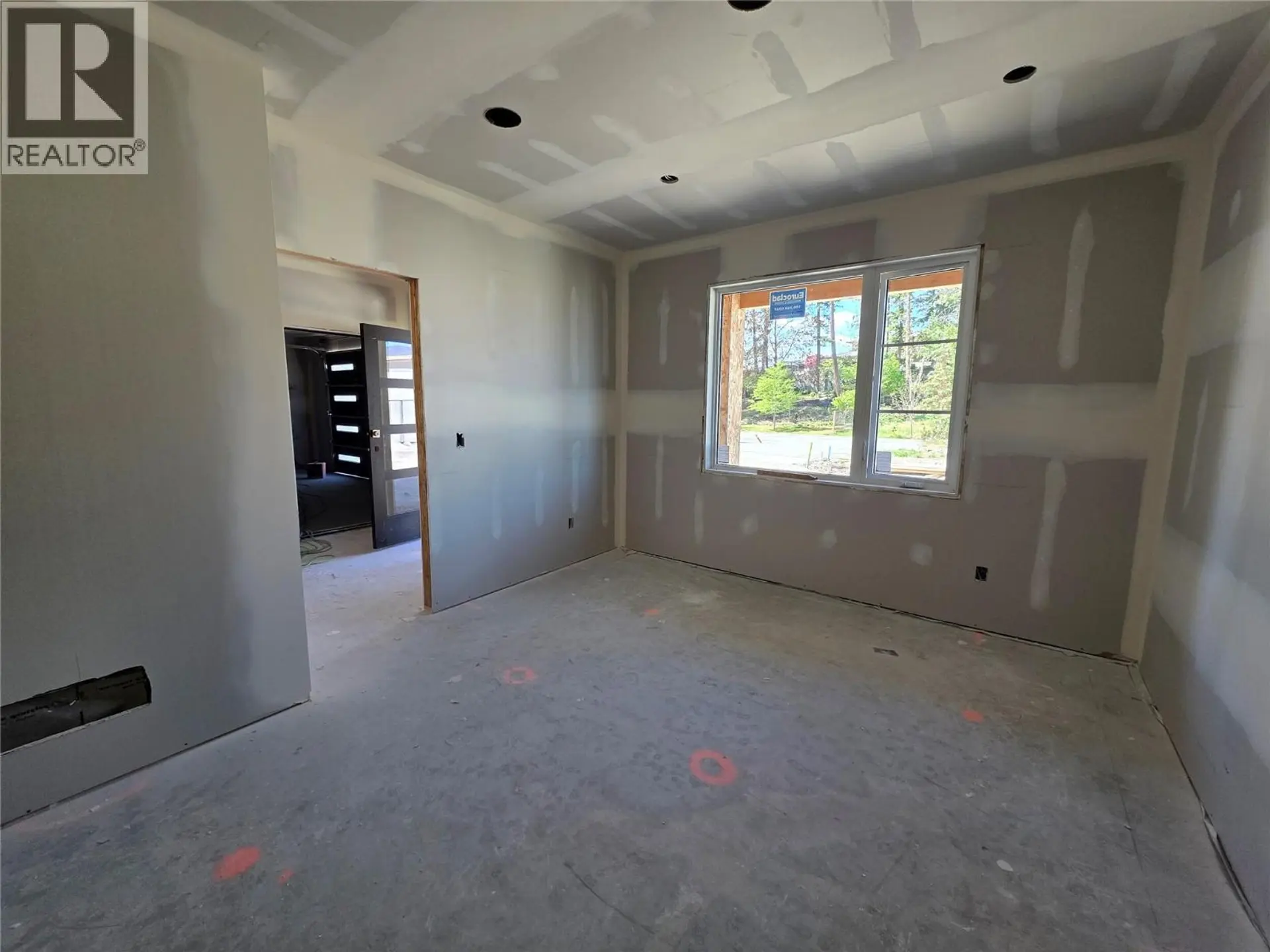 491 Clifton Road N - Image 14