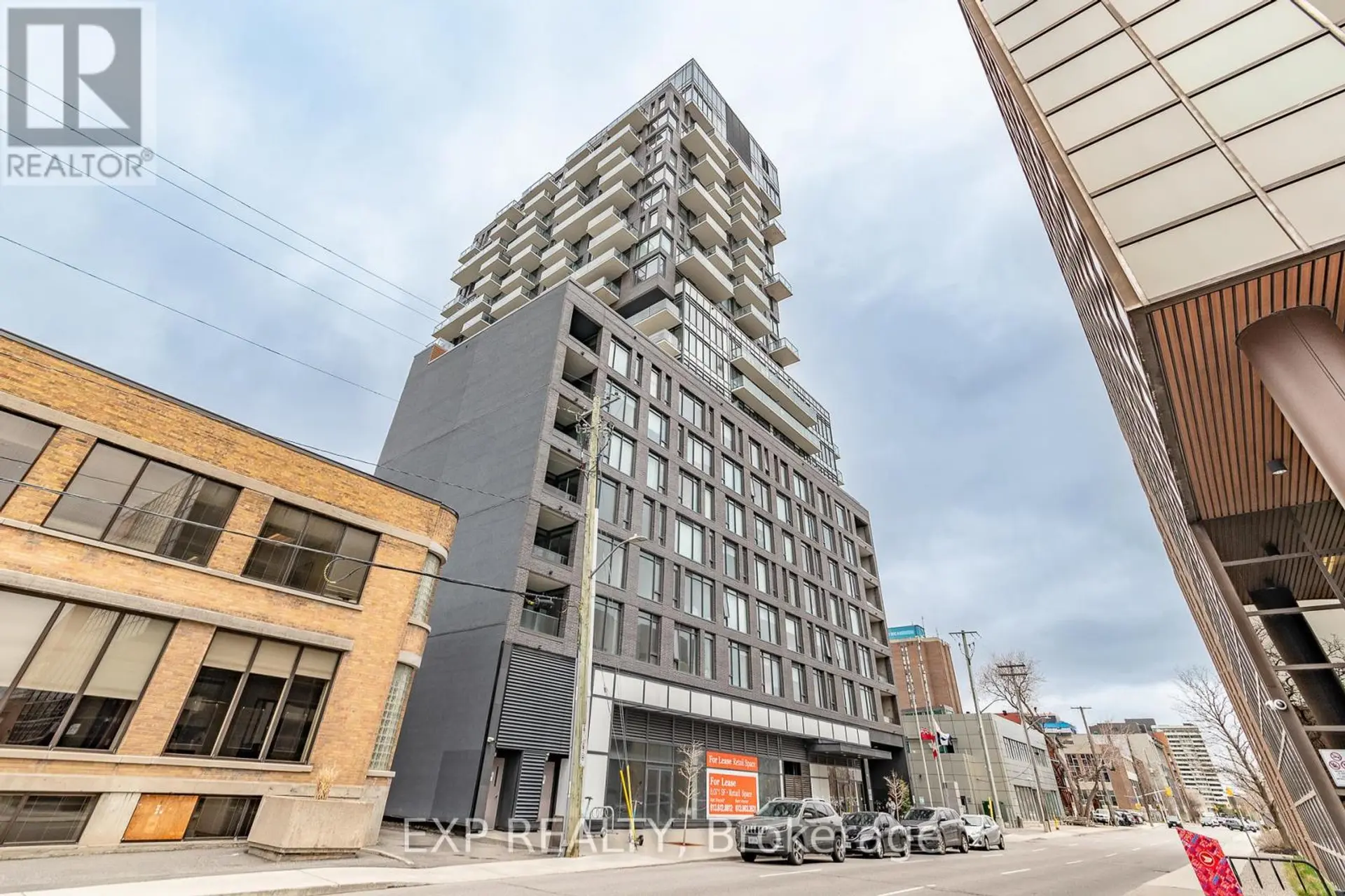 #1102 203 CATHERINE STREET - Image 1