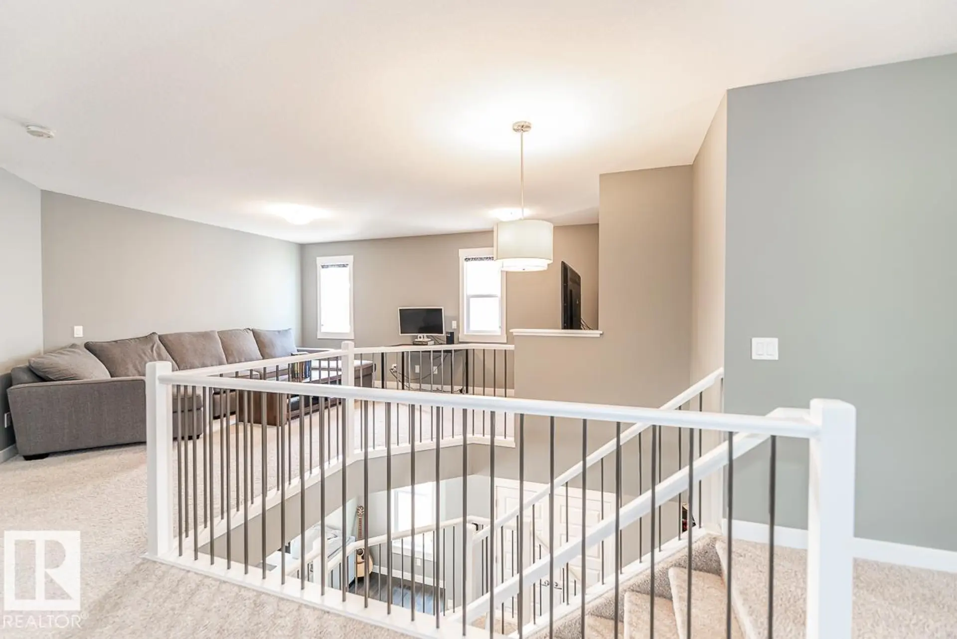 9748 205 ST NW - Image 11