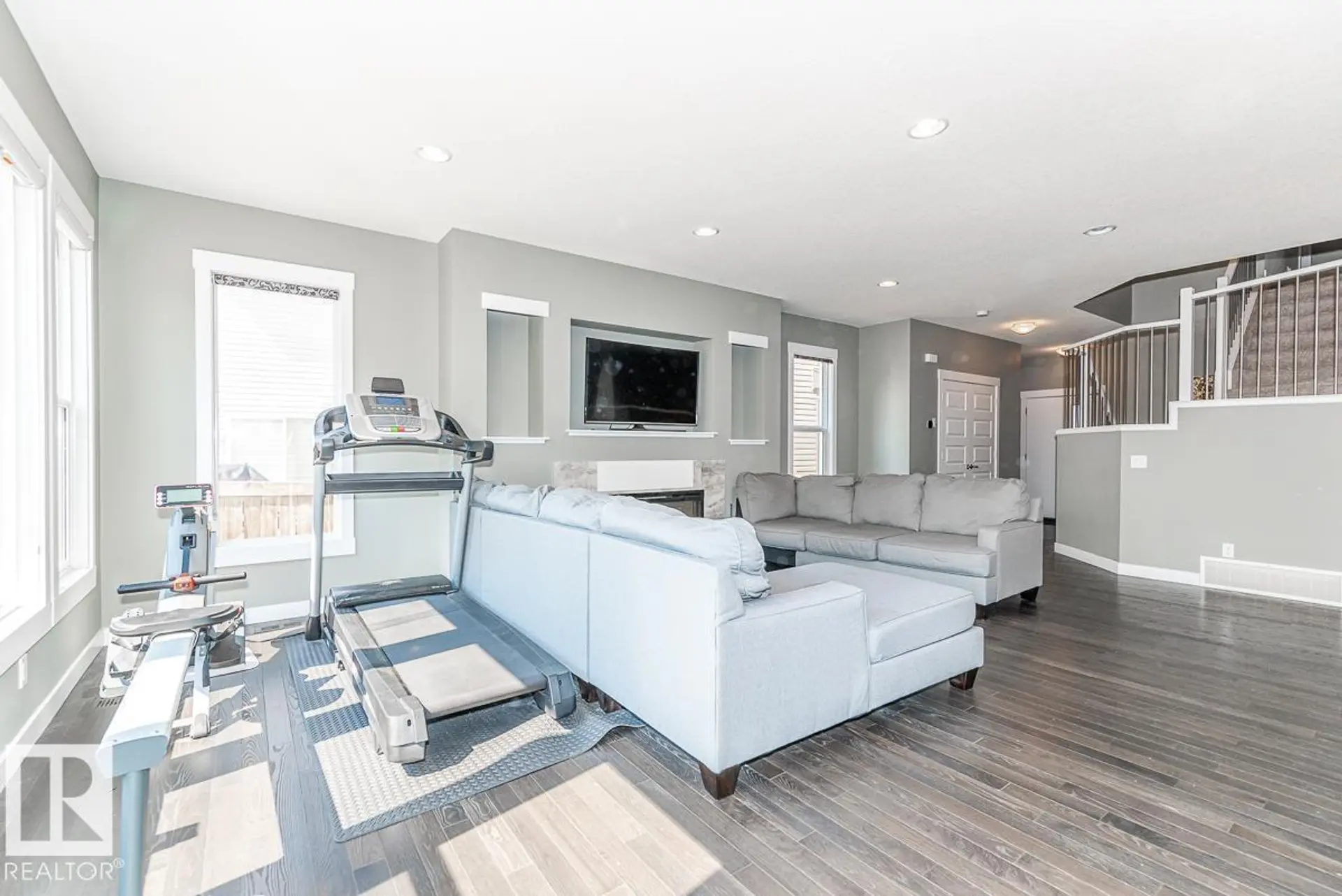 9748 205 ST NW - Image 6